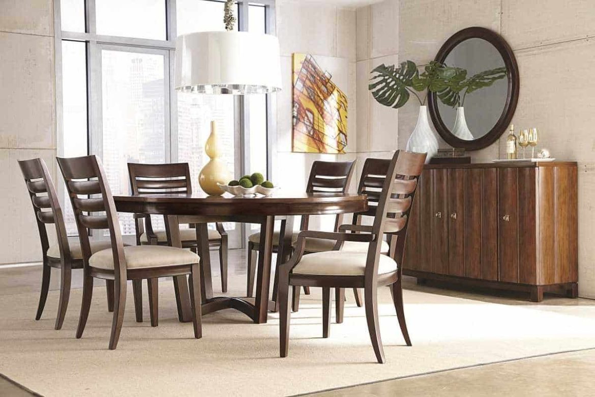 dining table in Spanish language with tips and guides